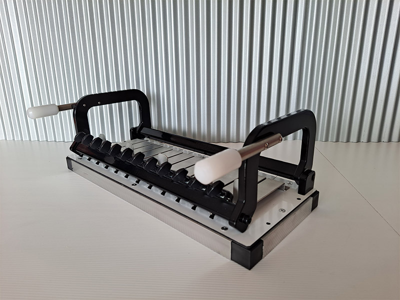 Soap Cutter Black Closed